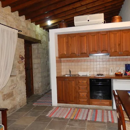 Niki's House
