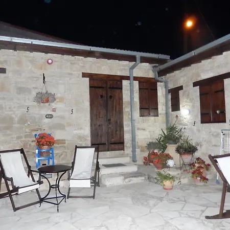Niki's House *