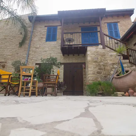 Daire Niki's House *