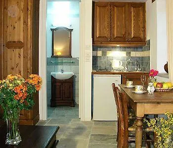 Niki's House Apartment *