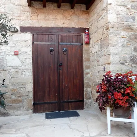 Niki's House *