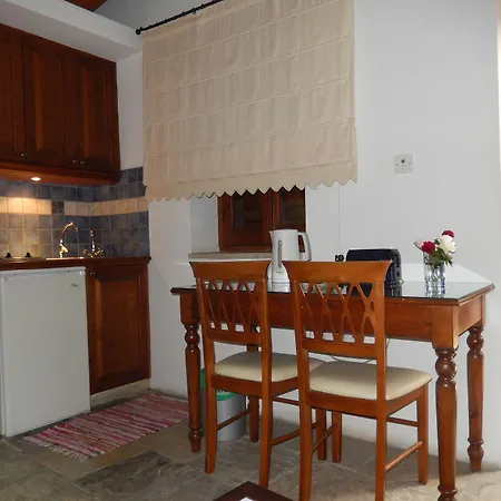 公寓 尼可之家酒店 利马索尔