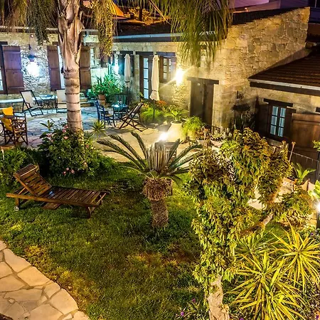 نيكيز هاوس ليماسول