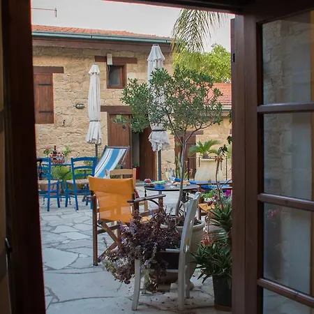 尼可之家酒店 公寓 *